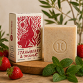 Olivenölseife „Strawberry & Mint“ – Handgemacht, Erfrischend & Vegan (125g)